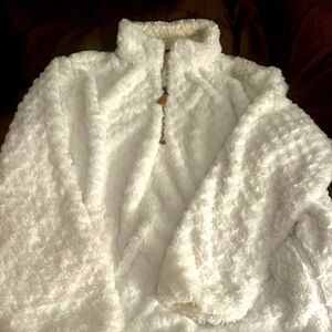 Simply Southern white 1/2 zip size medium